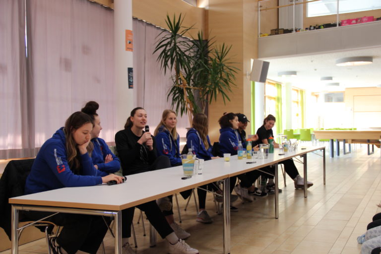 Besuch der Eigner Angels – Grundschule und Mittelschule Oettingen i. Bay.